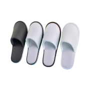 Sản Xuất Dép Thiết Kế Nhiều Chất Liệu